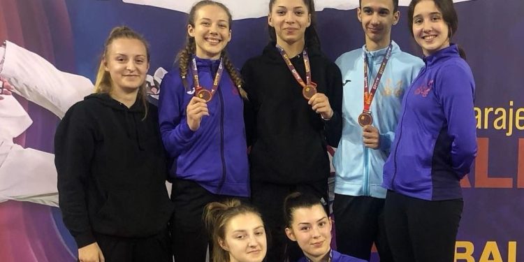Foxići u Bjelovar donijeli zlato i dvije bronce