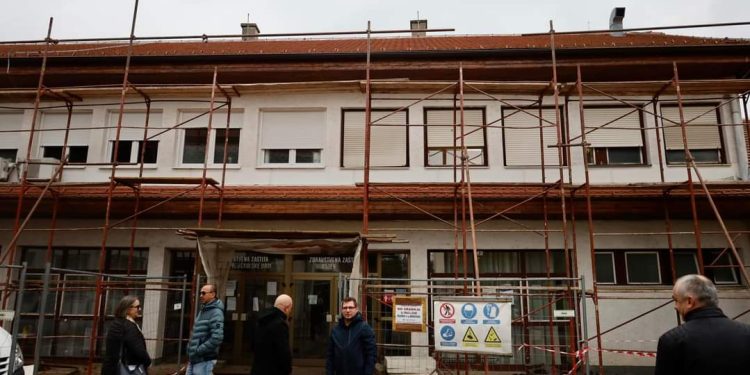 Započela sanacija krovišta na čazmanskom Domu zdravlja