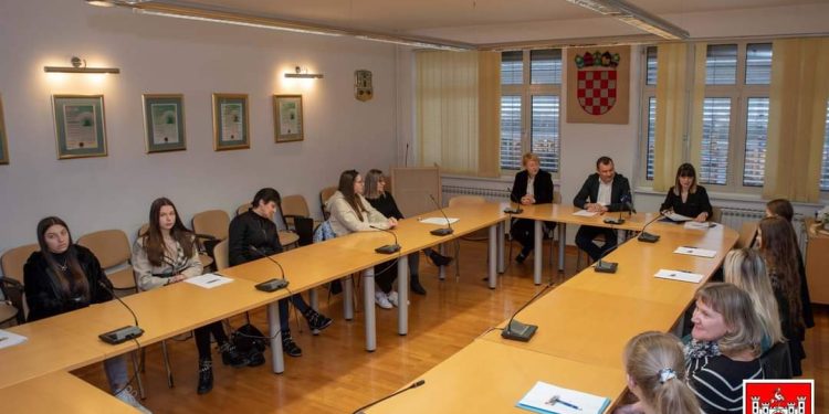 Grad Daruvar dodijelio stipendije