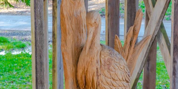 Tri nove drvene skulpture na Vustju