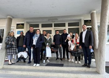 Pomoć u stambenom zbrinjavanju i novčani dar za dijete