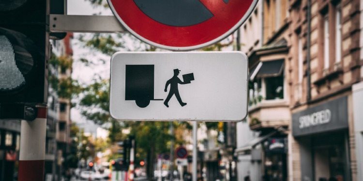 Nadzor dostavnih vozila