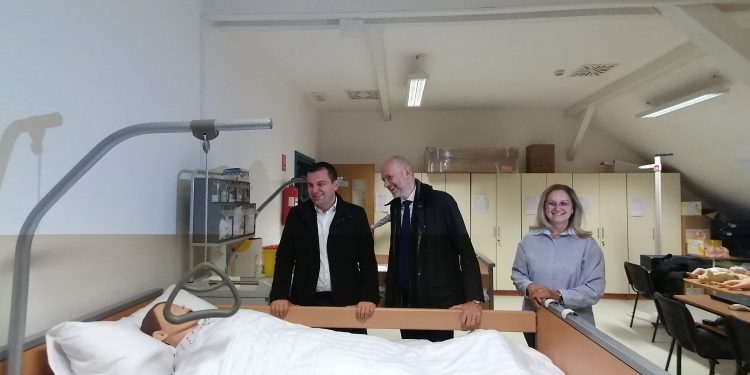 Veleposlanik Velike Britanije i Sjeverne Irske ostao oduševljen Bjelovarom