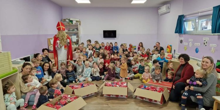 Sveti Nikola posjetio Dječji vrtić Palčica u Rovišću