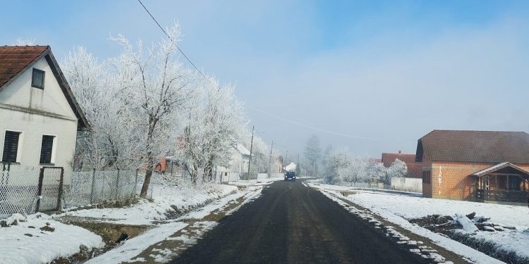 Obnovljena cesta kroz Mali Pašijan