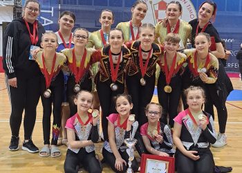 Garešničke mažoretkinje nastupile na državnom turniru