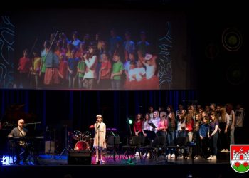 Mladi Daruvarčani pjevaju proljeću