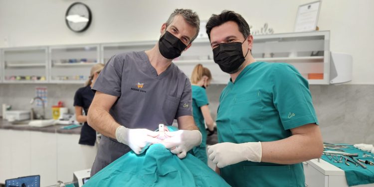 Tko je Marijan Kopić, dr.med.dent., vodeći stručnjak Dental centra Smile ?!