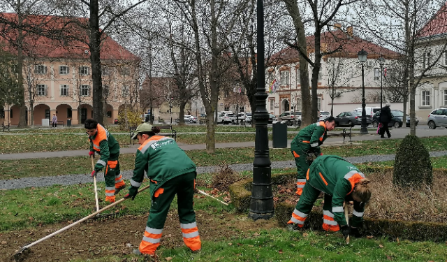 Komunalac krenuo s uređenjem zelenih javnih površina u Bjelovaru