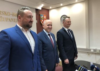 Stotinjak državnih nekretnina predano Županiji i Gradu Bjelovaru