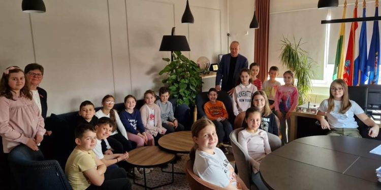Osnovnoškolci se raspitivali o projektima Općine Rovišće