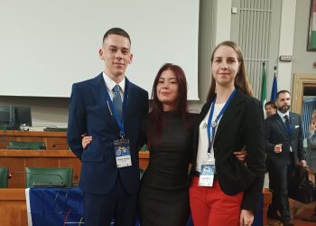 Martin i Sara iz TUPŠ-a sudionici europskog Parlamenta mladih