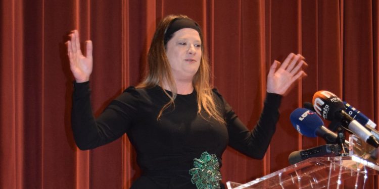 Oštre osude zbog provociranja vladajuće većine na račun Roma