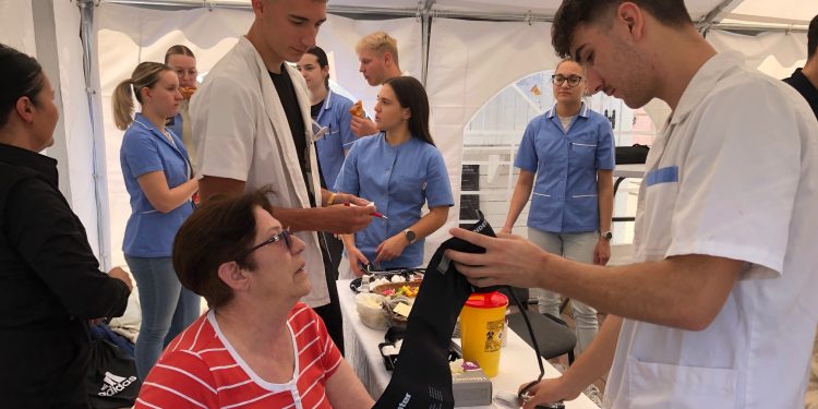 Medicinske sestre svoj dan ove godine obilježavaju s nešto boljim plaćama i uvjetima rada