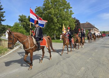 Navik on živi ki zgine pošteno