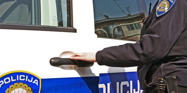 Požar u Poljanima prouzročio štetu od oko 1000 eura