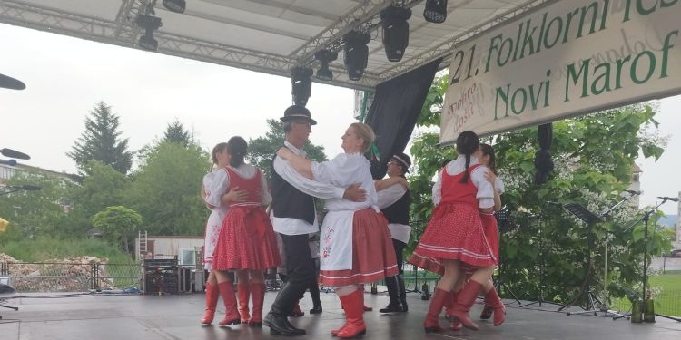 Mađari na “Antunovu v Marofu”