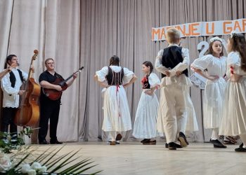 Garešnici od srca zapjevali brojni kulturnjaci