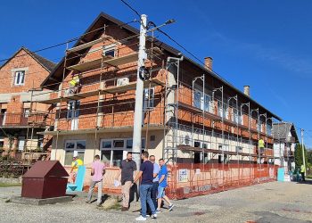 Uređuje se mjesni dom u Velikom Korenovu