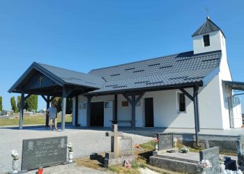 Obnovljena mrtvačnica i kapelica na groblju u Uljaniku