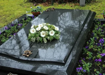 Krađa na čazmanskom groblju