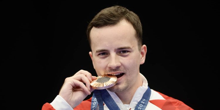 Danas doček brončanog Mirana Maričića
