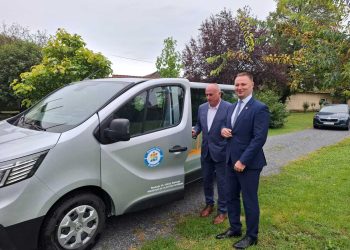 Novi školski kombi stigao i u Štefanje