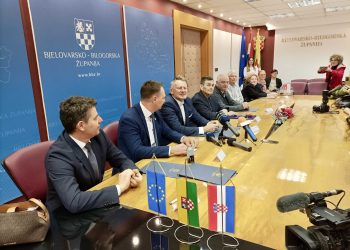 Socijalno ugroženim srednjoškolcima besplatan autobusni prijevoz do škole, jeftiniji i za osobe s invaliditetom