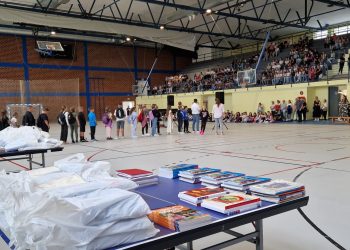 Općina Rovišće osigurala bilježnice i pribor za sve školarce