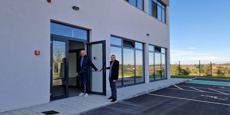 Rovišće kao mali gradić, sada ima i tržnicu