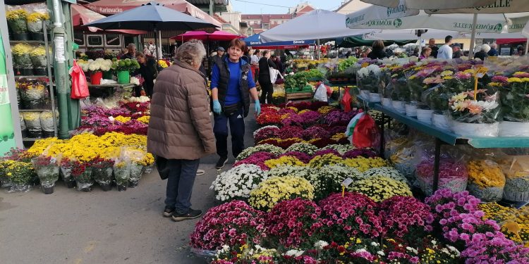 Velike gužve u Bjelovaru pred blagdan Svih svetih