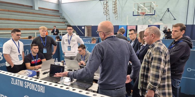 Počeo prvi B:IT hack