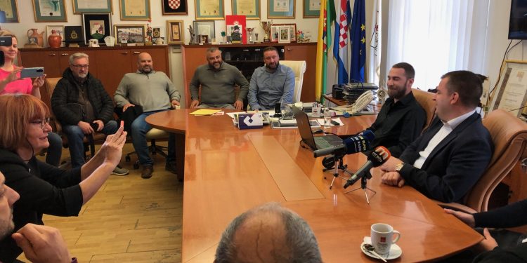 Novi nogometni stadion Hrebak želi dograditi već na jesen sljedeće godine
