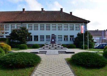 Ne zaboravite na božićnice, Grad Garešnica ih dijeli i ove godine