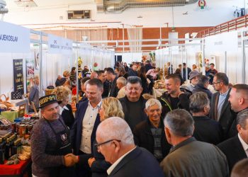 Na grubišnopoljskom Sajmu kao u mravinjaku