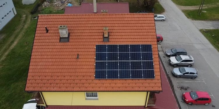 Centar udruga dobio fotonaponsku elektranu i dizalicu topline