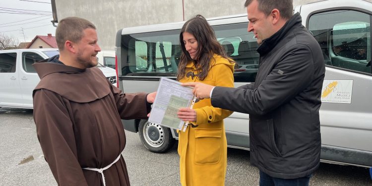 Grad Bjelovar i Gradski muzej Pučkoj kuhinji donirali kombi vozilo