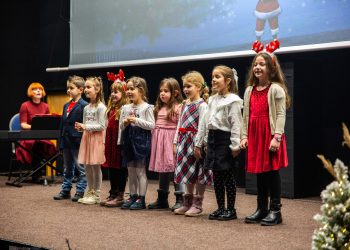 Koncert ”Ususret Božiću” ispunio Kulturni centar Rovišće