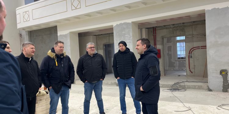 Simbol razvoja sporta u gradu Bjelovaru, legendarna Sokolana, samo što nije gotova