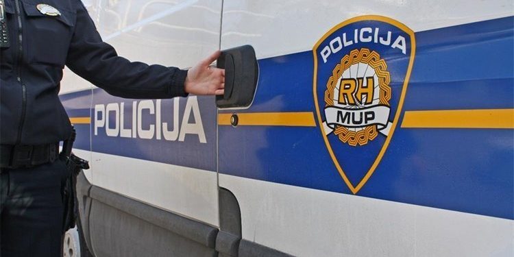 Dvojica mladića u alkoholiziranom stanju remetila javni red i mir