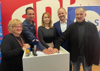 Jakšić: Postoje dvije Hrvatske, jedna sa snažnim pečatom HDZ-a i ona u kojoj žive svi oni koji ne mogu kruh i mlijeko platiti Plenkovićevim statističkim podacima