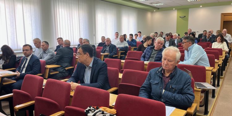 Posljednju sjednicu aktualnog saziva Županijske skupštine obilježila politička prepucavanja