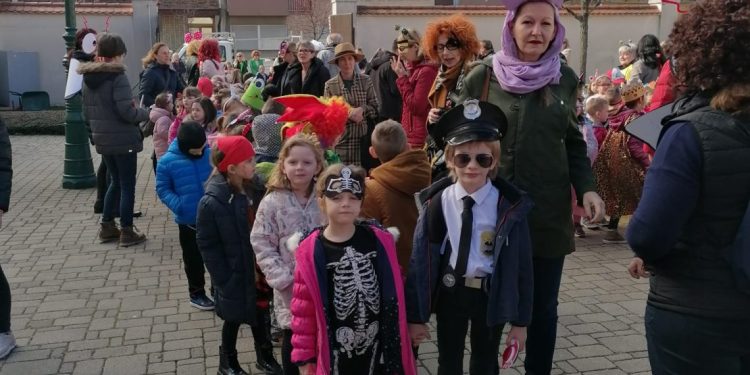 Mali fašnik sutra od 10 i 30 u središtu grada