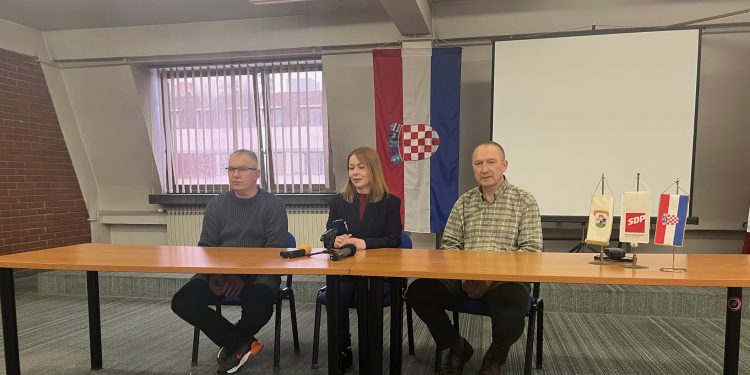 SDP-ovci traže da i Grad Bjelovar svojim umirovljenicima isplati uskrsnicu od 50 eura
