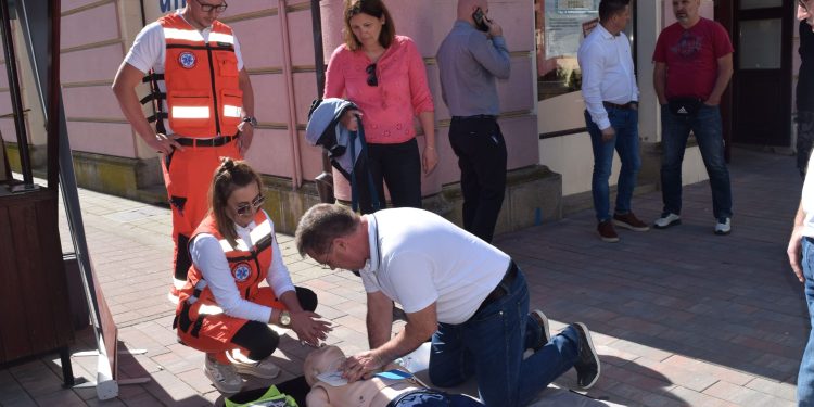 Potražite danas na bjelovarskom korzu odgovore na hitna pitanja