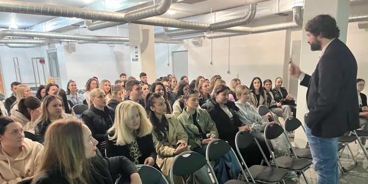 Od razgovora o sreći do budućnosti rada, u Ekonomskoj završili 30. Dani slobodne nastave