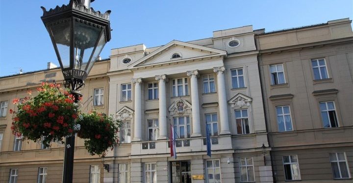 Zavodi i domovi zdravlja pod povećalom Državne revizije i DORH-a