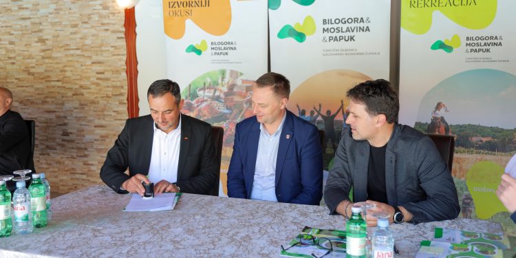 Turističkim iznajmljivačima i organizatorima događanja dodijeljeni ugovori