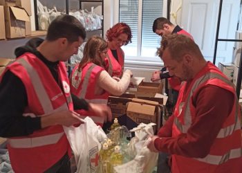 Gradsko društvo Crvenog križa Bjelovar dijeli uskrsne pakete