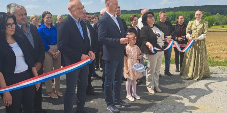 Uz Dan Zrinskih otvorena cesta koja spaja dvije županije